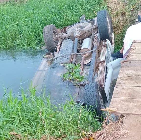 TRAGÉDIA: Duas pessoas morrem após veículo despencar de ponte no Cariri