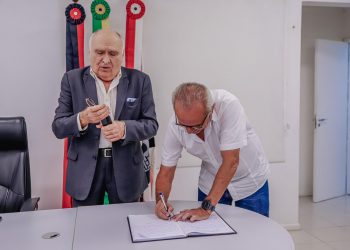 Cícero Lucena reassume o cargo de prefeito após viagem internacional para viabilizar investimentos na Capital