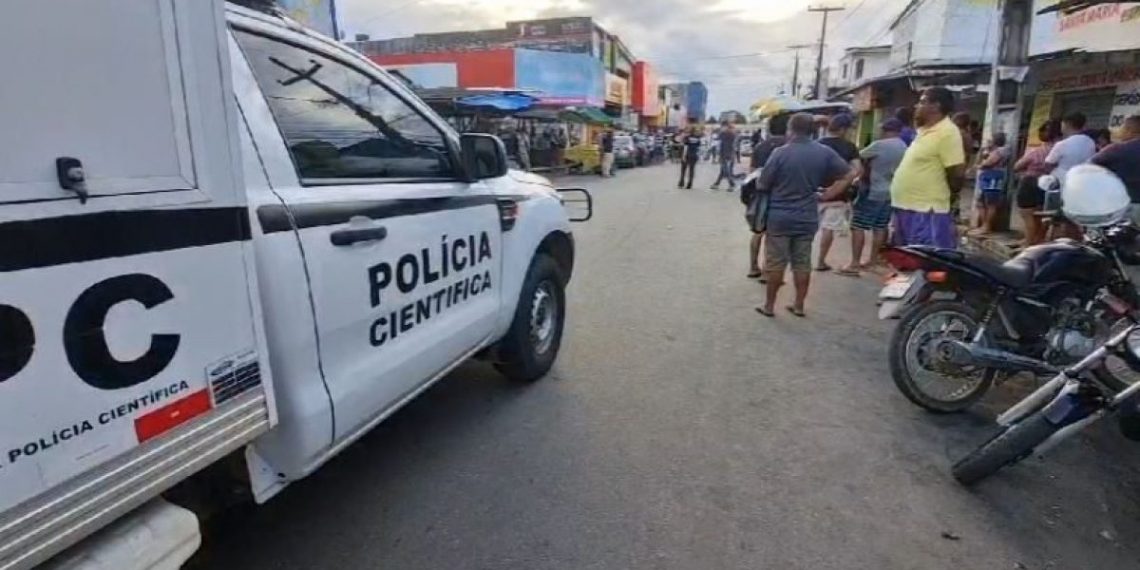 Grupo executa homem e passa com carro por cima do corpo em João Pessoa