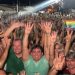 Helder, Dr. Zé Célio e Tyrone arrastam multidão no primeiro comício em Sousa