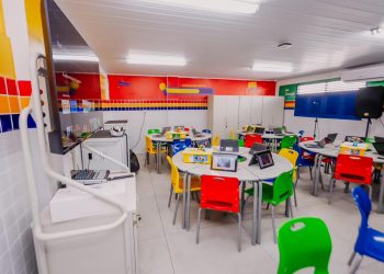 Cícero investiu mais de R$ 245 milhões em escolas e está construindo 17 novas unidades