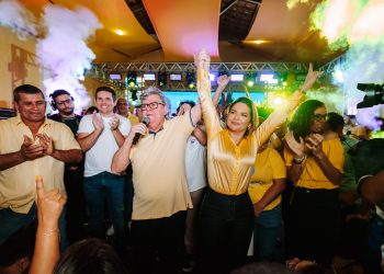 Karla Pimentel lidera pesquisa com mais de 60% na disputa pela reeleição no Conde