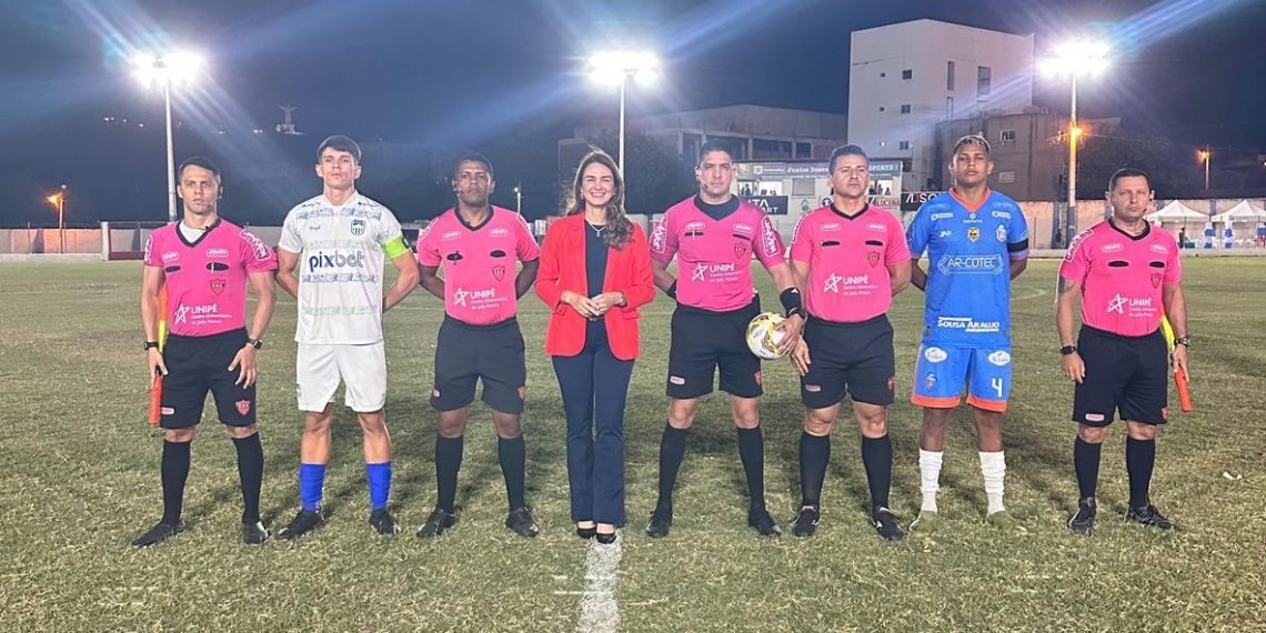 Michele Ramalho prestigia final do Campeonato Sub-20 em Itaporanga após representar o Brasil nas Olimpíadas