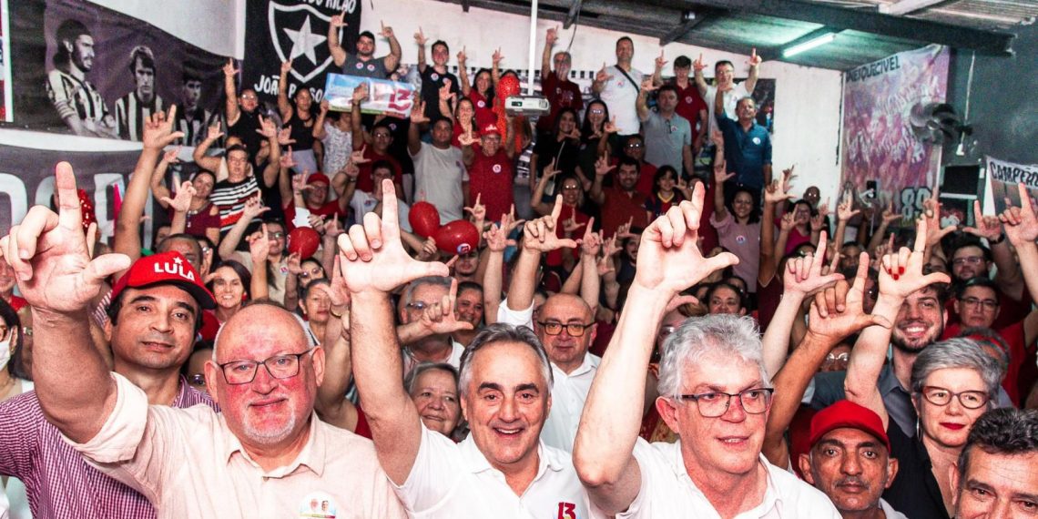 Militância lota plenária com Luciano Cartaxo na Torre: “vamos vencer as eleições e voltar a cuidar do nosso povo”
