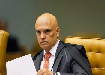 Alexandre de Moraes manda suspender o X no Brasil