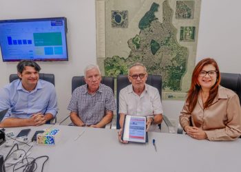 Cícero autoriza a reconstrução do CMEI Creusa Pires e destaca qualidade das novas unidades de ensino