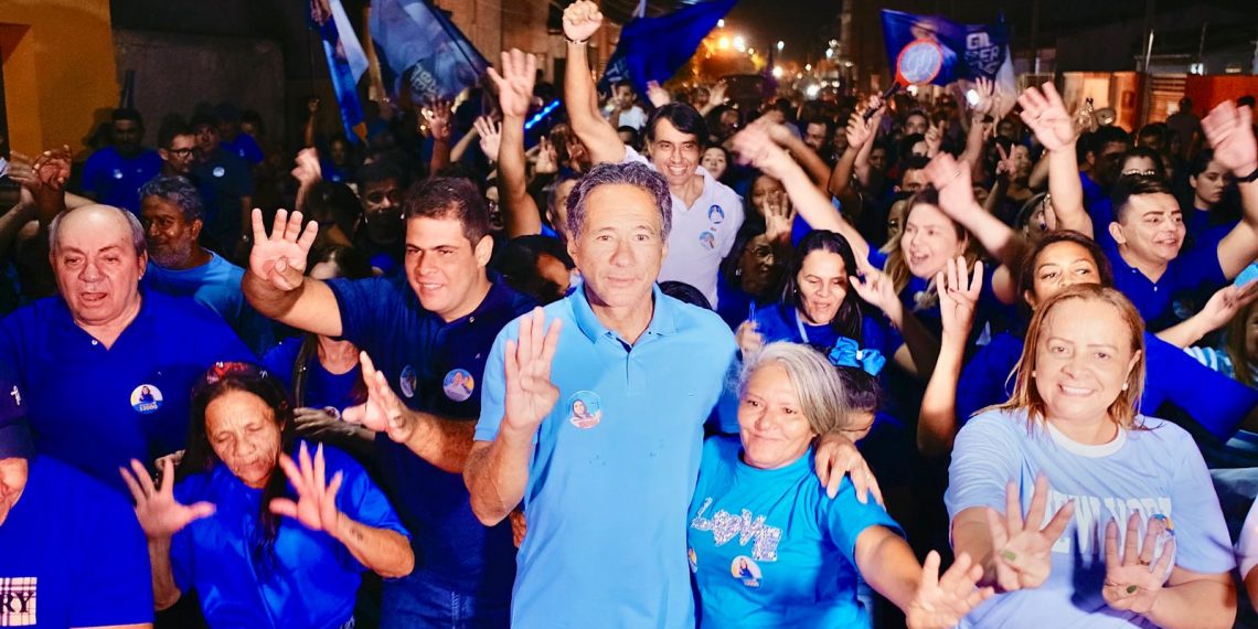Gilbertão e André iniciam campanha de rua e prometem “acabar com o mal em Sousa”