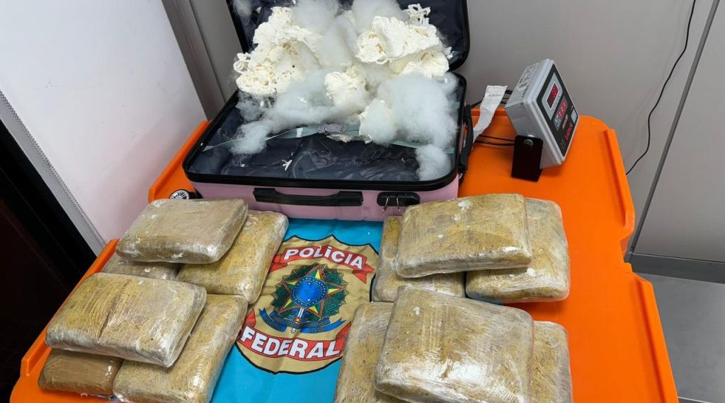 Mulher é presa com 13 quilos de haxixe no Aeroporto de João Pessoa