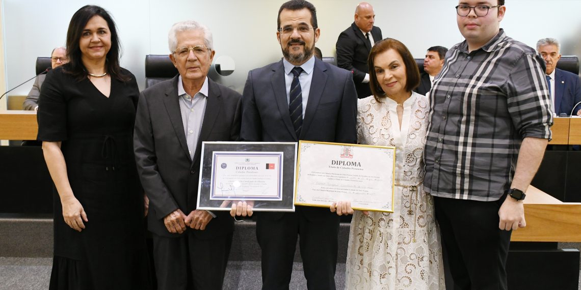 ALPB e CMJP entregam Títulos de Cidadão Paraibano e  Pessoense  ao médico Cássio de Oliveira