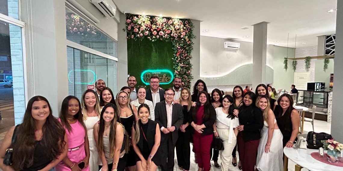 Harrison visita advocacia em Sousa, debate temas da classe e recebe apoios