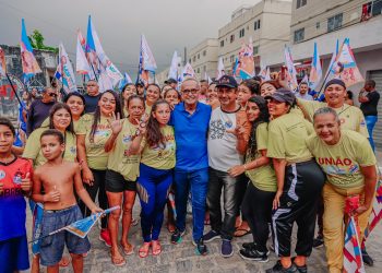 Caminhada no BDI: Cícero anuncia a entrega da 3ª USF do Futuro de João Pessoa para este mês