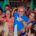 Caminhada no Bairro dos Novais: Cícero anuncia reforma do campo do Alvorada e celebra obras de infraestrutura