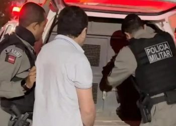 BARBARIE: Homem é preso após assassinar a própria mãe a facadas no interior da Paraíba