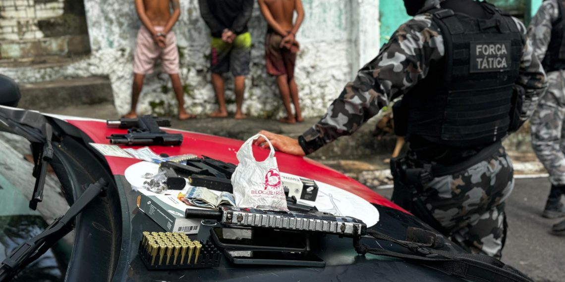 Operação prende suspeitos, apreende armas, drogas e mira grupo suspeito de atuar no tráfico Grande JP
