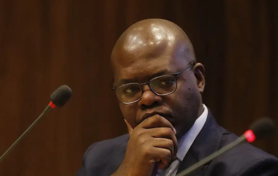 Lula demite Silvio Almeida após denúncias de assédio sexual