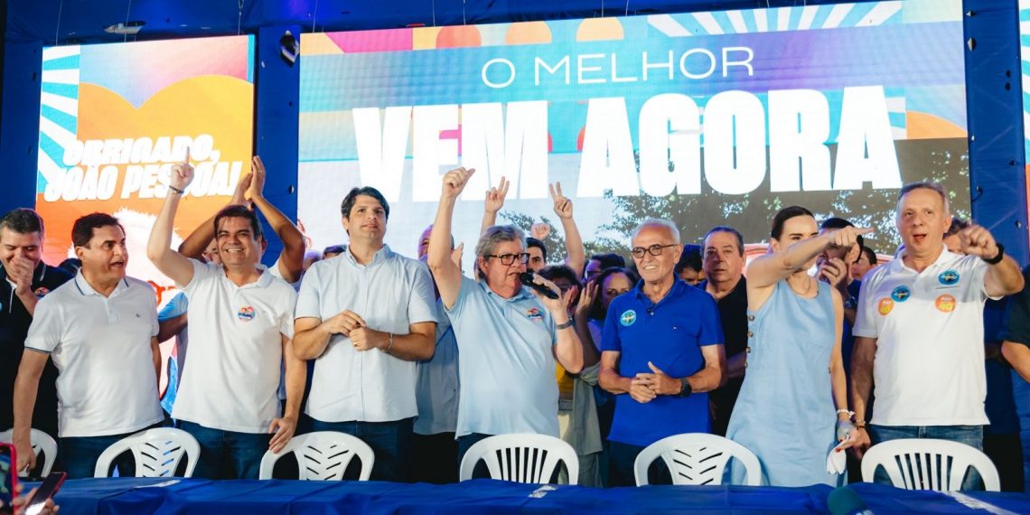 João Azevêdo exalta resultados das votações de Cícero e Jhony e prevê vitória de aliados no segundo turno das eleições