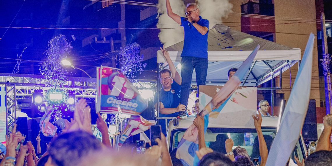 Cícero celebra vitória no 1º turno e exalta votação expressiva