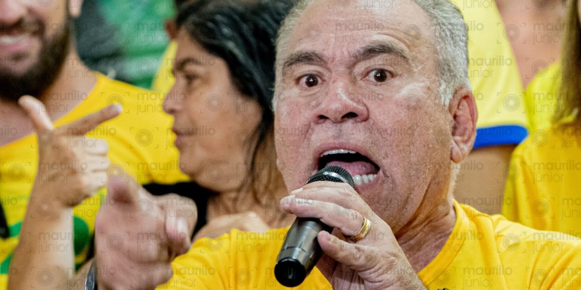 A 3 dias das eleições, Conselho Nacional de Saúde denuncia Queiroga, Bolsonaro e Pazuello por negligência na pandemia