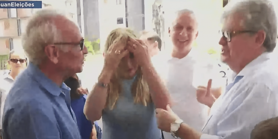 João Azevêdo vota acompanhado do candidato Cícero Lucena, em João Pessoa