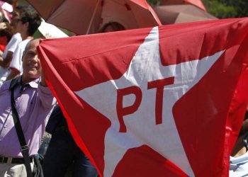 Prego batido: com apenas um voto contra, Cúpula PT aprova apoio a Cícero Lucena no 2º turno