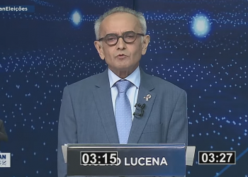 Prefeito Cícero Lucena destaca avanços na educação de João Pessoa em debate na TV Arapuan