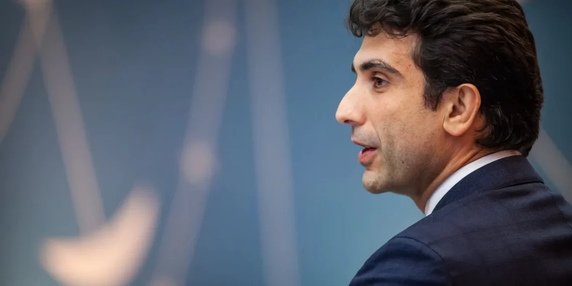 Governo celebra aprovação “expressiva” de indicação de Galípolo no Senado