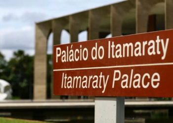 Forças israelenses invadem base da ONU no Líbano; Brasil condena e repudia ataques a missão de paz