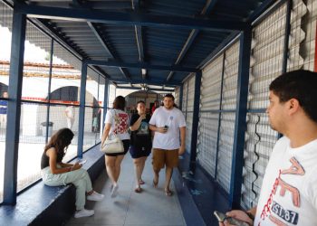 Seções registram baixa movimentação de eleitores em João Pessoa neste domingo; abstenção pode ser maior que no primeiro turno