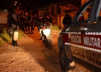 Mulher mata irmão após briga por caixa de som durante reunião familiar em Caaporã