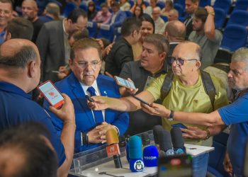 Adriano fala em dever cumprido após período como interino e garante que segue na luta para 26