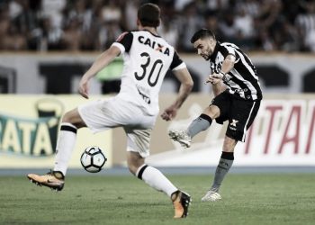 Botafogo bate Atlético-MG e conquista título inédito da Libertadores