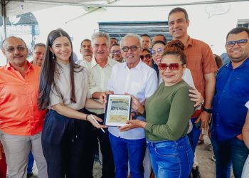 Prefeito autoriza obras para deixar o bairro do Colibris 100% pavimentado e mais sete ruas do José Américo