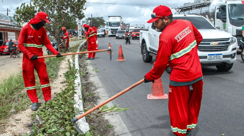 Emlur inicia semana com execução de serviços de zeladoria em dez bairros