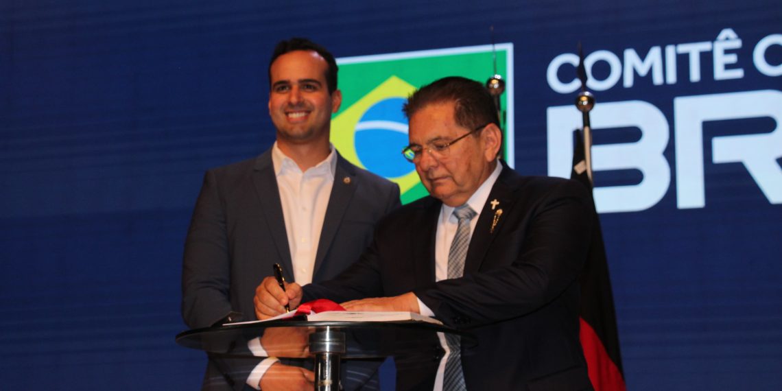 Lucas Ribeiro transmite cargo de governador para Adriano Galdino