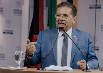 Adriano Galdino é reeleito presidente da Assembleia para o biênio 2025/2026