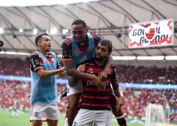 Flamengo faz 3 a 1 no Atlético-MG e abre vantagem para conquistar Copa do Brasil