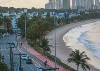 Destinos em alta para viagens em 2025 incluem deserto, comuna e capital brasileira; veja lista