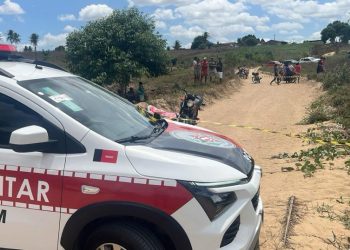 Pai e filho são assassinados a tiros quando trafegavam de moto, na Paraíba