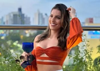 Mulher morre após carro por aplicativo entrar por engano em comunidade no RJ