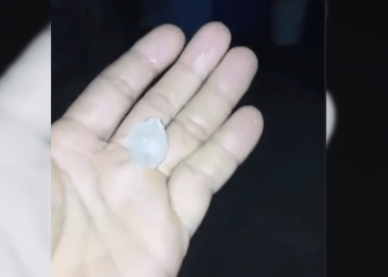Moradores registram chuva de granizo no Sertão da Paraíba