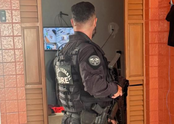 Polícia Federal deflagra operação para investigar tráfico de drogas e lavagem de dinheiro