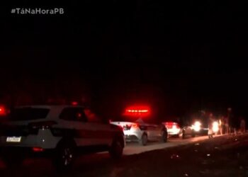 PM encontra corpo em chamas e prende suspeito na Praia do Sol, em João Pessoa