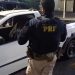 PRF prende foragido, apreende documento falso e recupera veículo roubado
