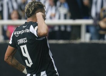 Com paraibanos no elenco, Botafogo bate São Paulo no fim e é campeão brasileiro pela terceira vez