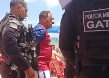 Líder de facção criminosa da Bahia é preso pela Polícia Federal em praia de João Pessoa