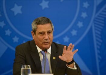 PF afirma que o general da reserva, Braga Netto, agiu para obstruir investigações sobre tentativa de golpe de Estado