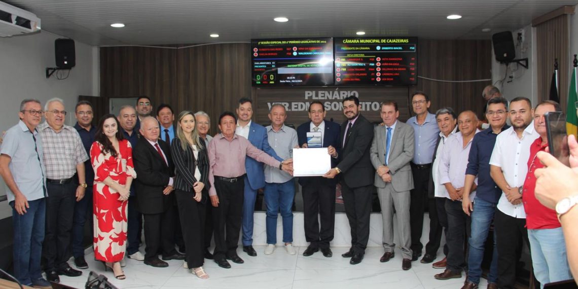 Assembleia celebra 50 anos da CDL de Cajazeiras em sessão especial