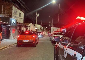 Jovem de 18 anos é morto dentro de barbearia em Bayeux