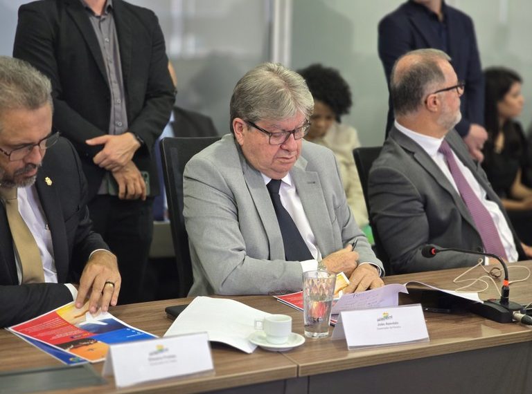 João participa de anúncio de novos investimentos para o turismo e ministro destaca João Pessoa