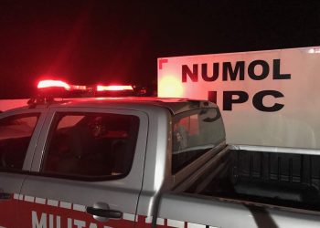 Homem é morto a tiros após ter carro cercado por criminosos na madrugada deste domingo em Cabedelo